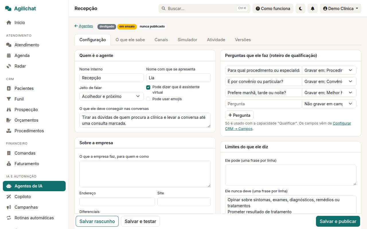 Tela de configuração de um agente de IA no Agilichat, com nome, jeito de falar, roteiro de perguntas de qualificação e limites do que ele pode dizer